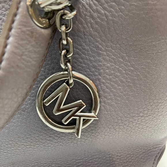Michael Kors Purse Gray - Picture 2 of 6